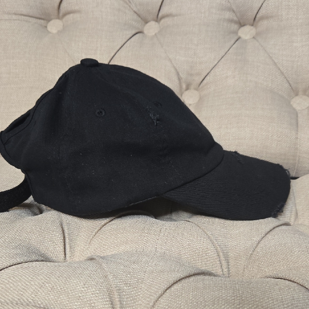 Black Distressed Casual Cap